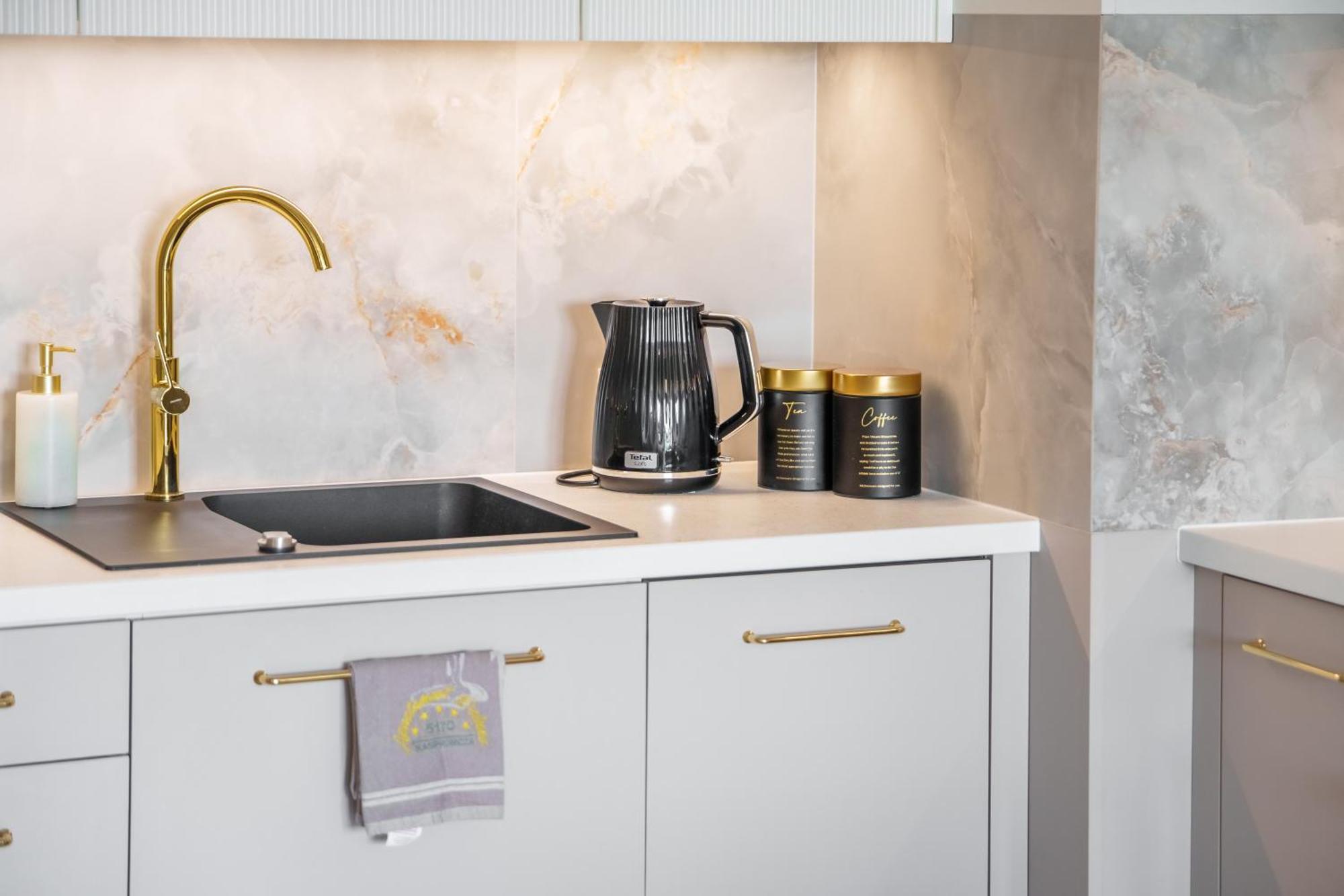 Apartament Delux Kasprowicza 20C Prywatny Parking Basen Sauna Oraz Silownia W Cenie Kołobrzeg Extérieur photo