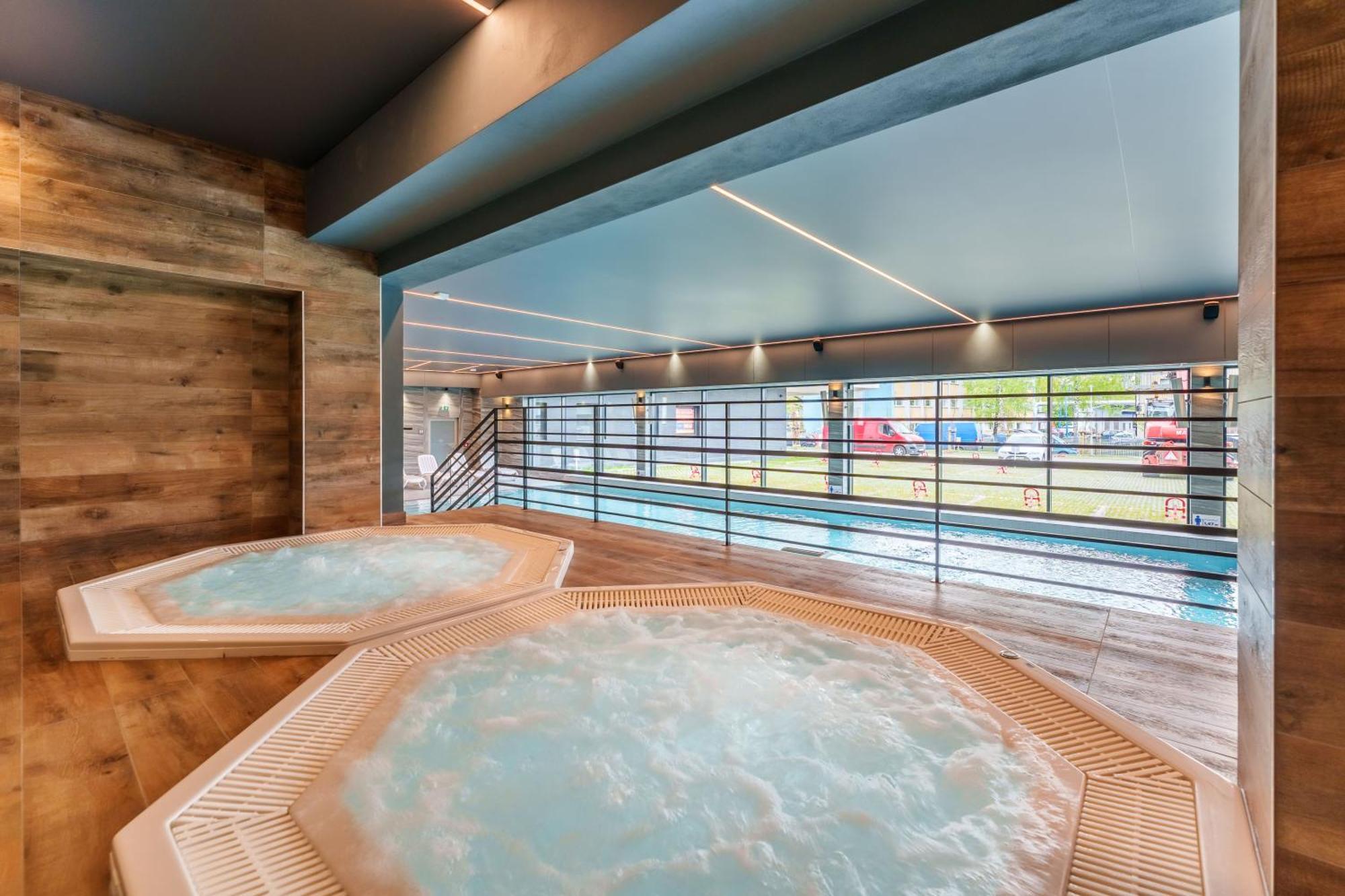Apartament Delux Kasprowicza 20C Prywatny Parking Basen Sauna Oraz Silownia W Cenie Kołobrzeg Extérieur photo